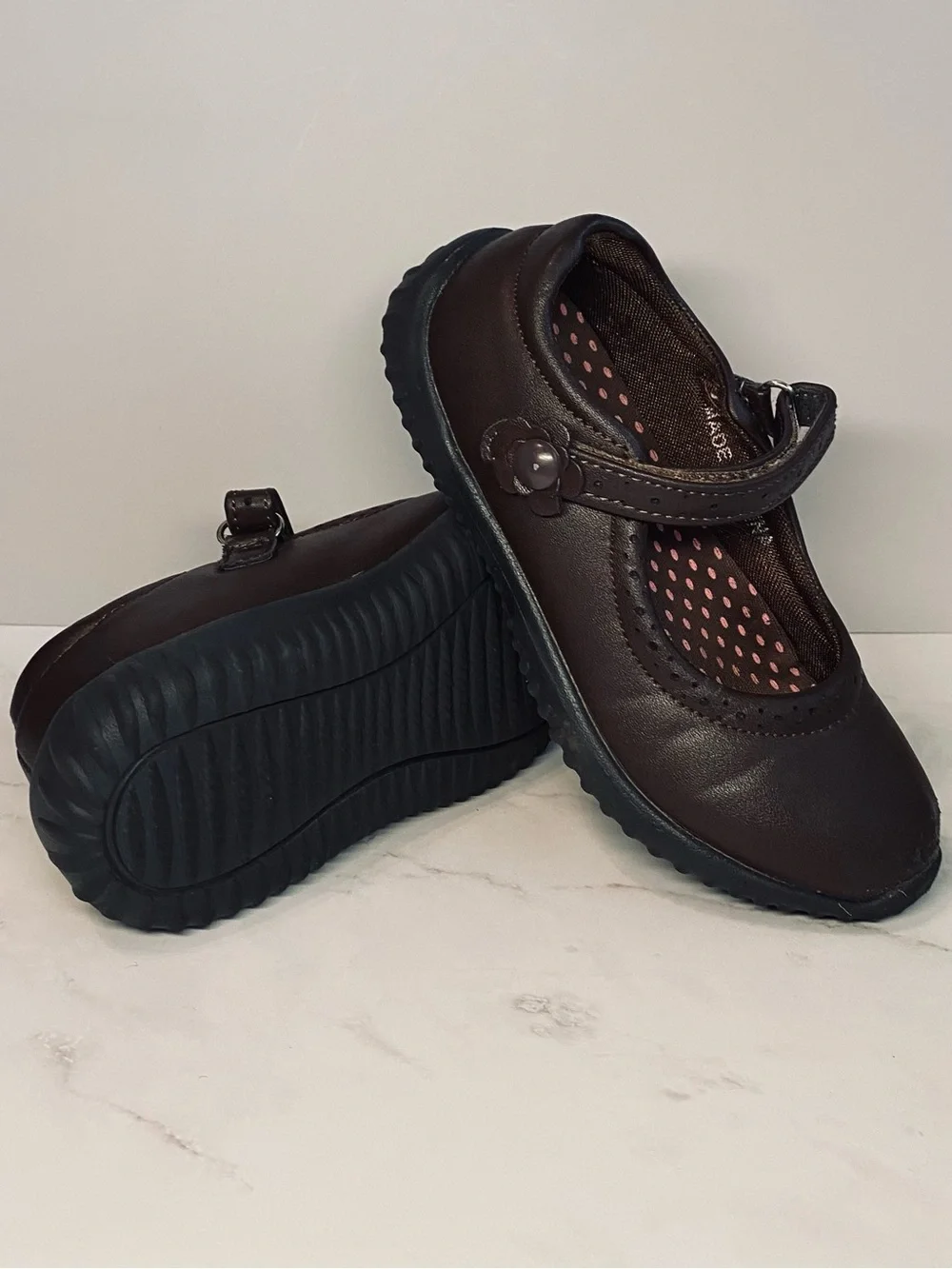 Girls Dark Brown Mary Jane School Shoes With Floral Accent Size 10